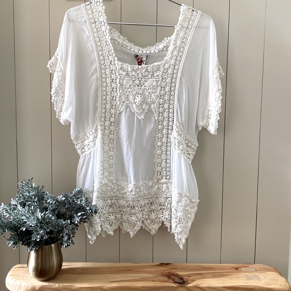 Cream & knit top - Picture 6 of 6